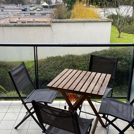 Spacieux 3 Pieces Sur Jardin Іврі-сюр-Сен Екстер'єр фото